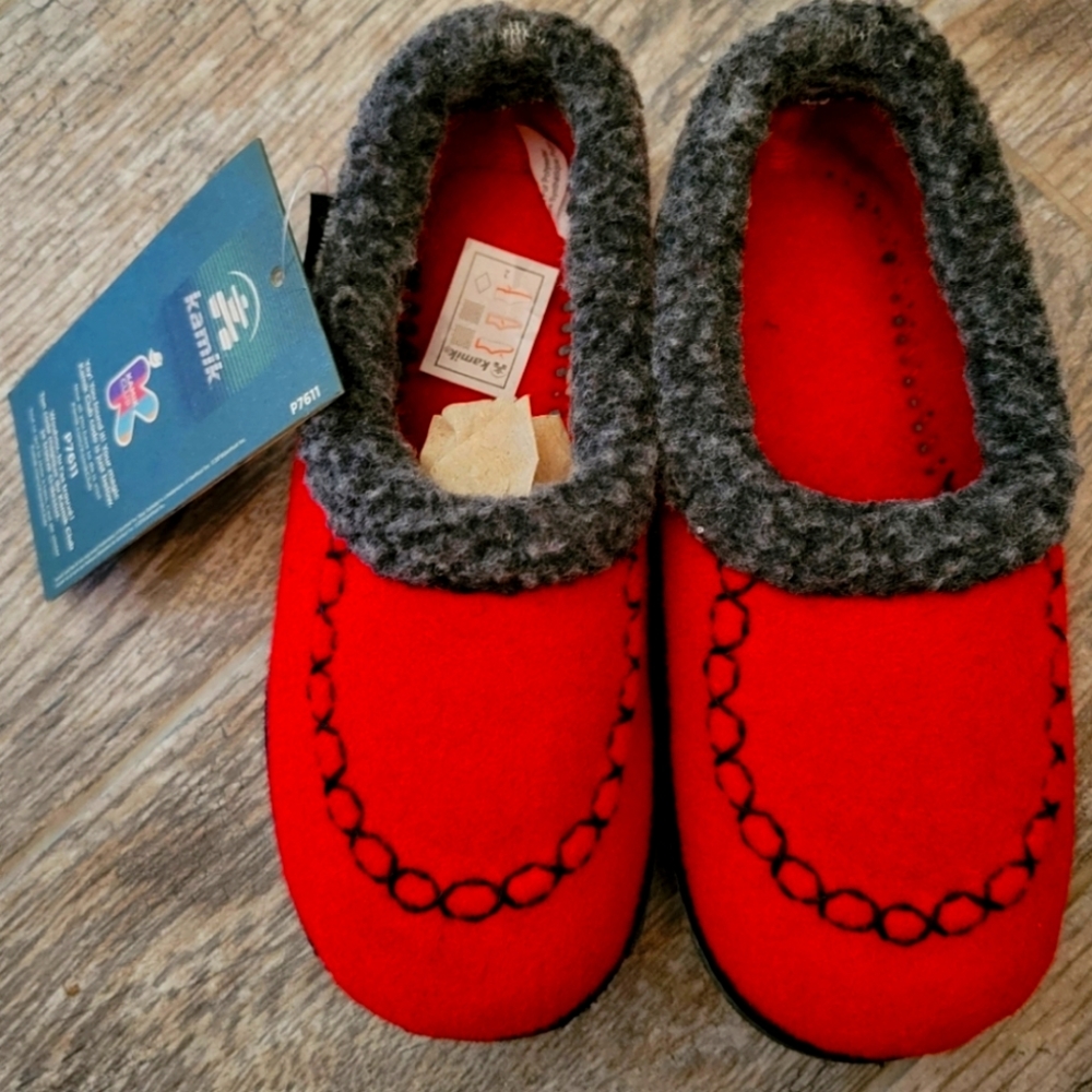 Kamik COZY CABIN 2 Red Felted Warm Up Slippers Cozycore Cabincore Christmas NEW